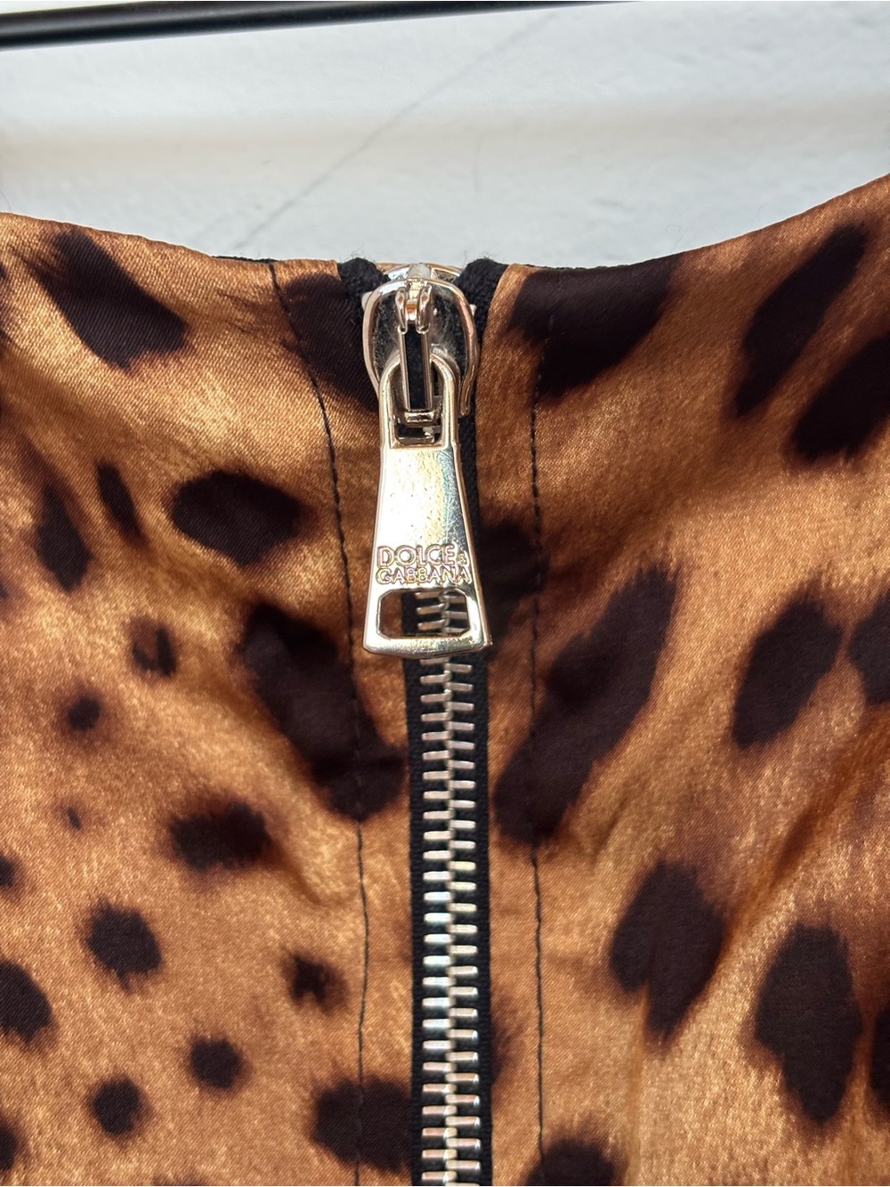 Dolce & Gabbana Y2K Leopard Print Silk Sheath Dress Sz 44/US 8 Like New - Picture 5 of 7